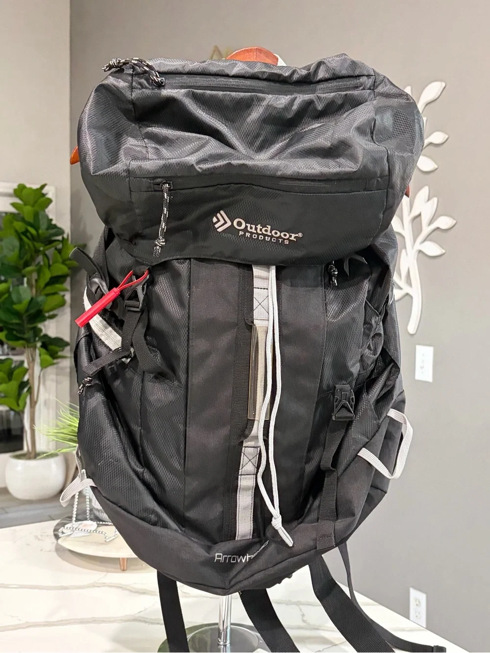 Arrow Black Outdoor Hiking Backpack with Gray Accents